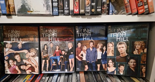 One tree hill - one,